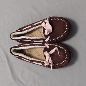 Skechers Women's Bob's*Size 7W* Excellent Used Condition* Brown Suede/ Pink Trim